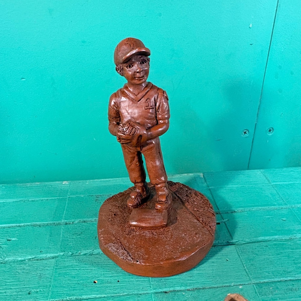 1996 # 444 by Bucher Carved for Red Mill Manufacturing Baseball Player